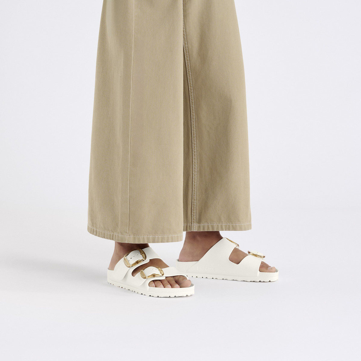 Arizona Big Buckle EVA in Color Eggshell | Birkenstock