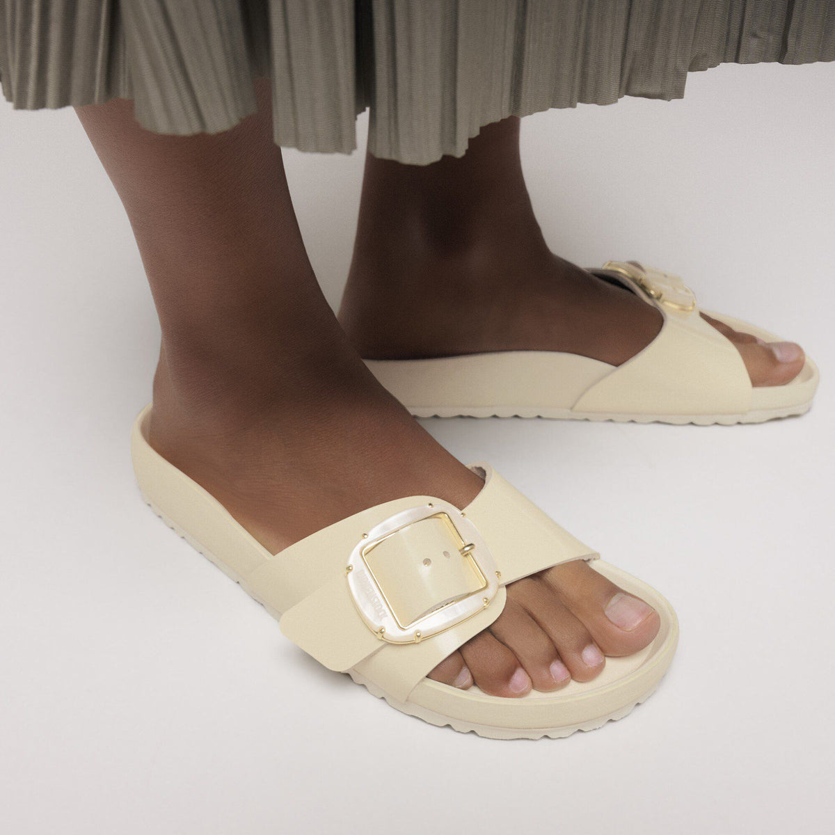 Madrid Big Buckle Pearl Natural Leather Patent in Color High Shine Ecru | Birkenstock