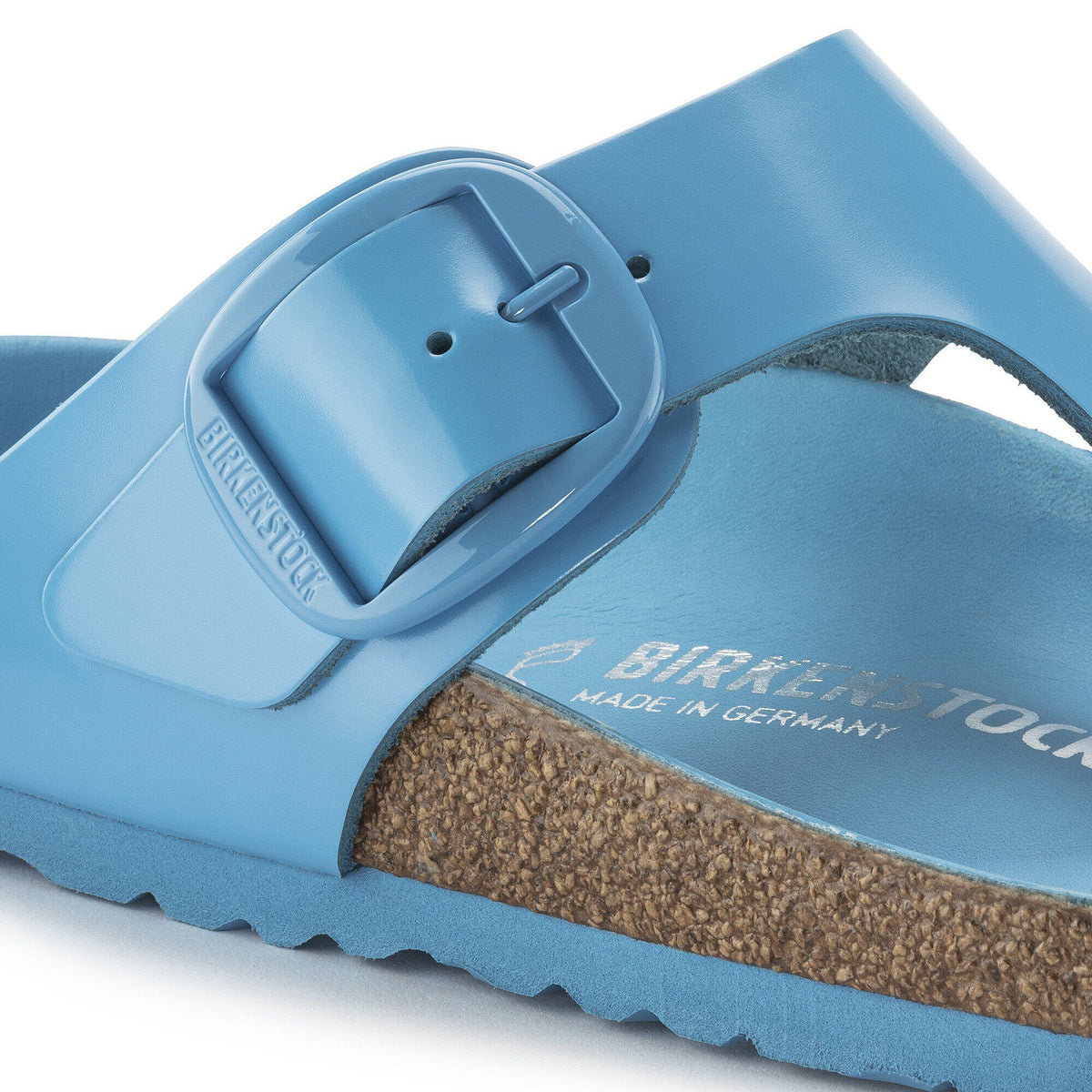Gizeh Big Buckle Natural Leather Patent in Color High Shine Sky Blue | Birkenstock