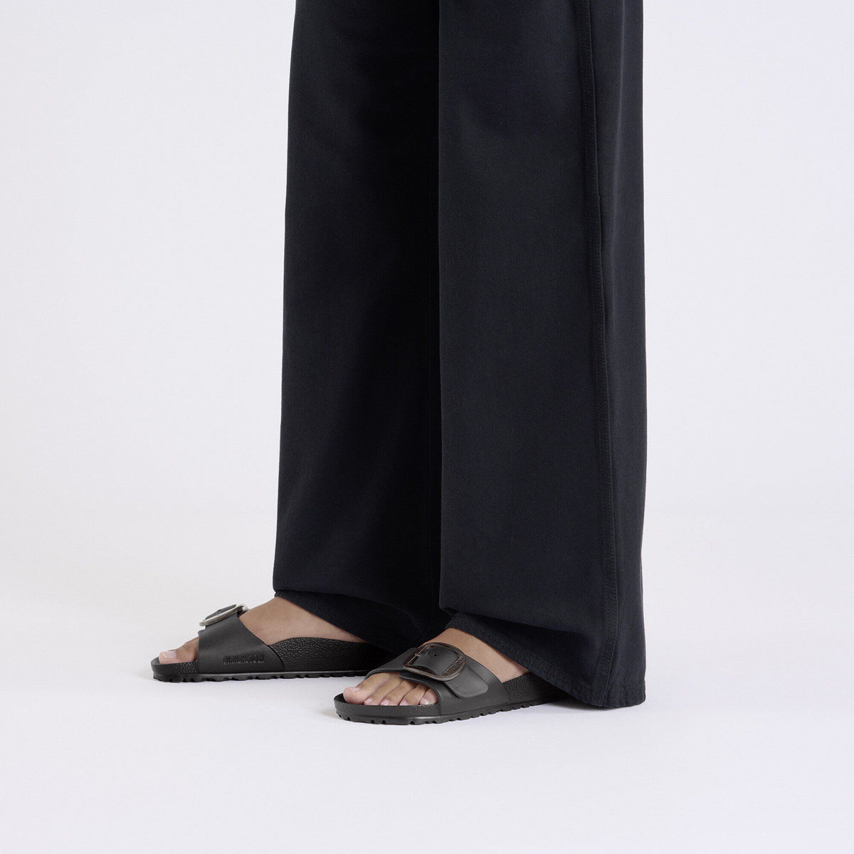 Madrid Big Buckle EVA in Color Black | Birkenstock