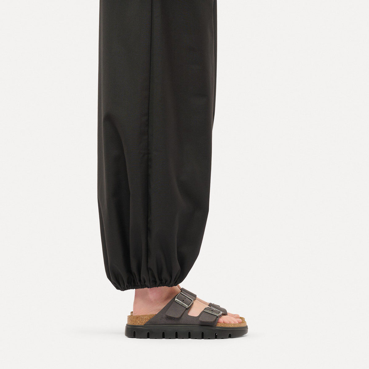 Arizona Chunky Birkibuc in Color Velvet Gray | Birkenstock