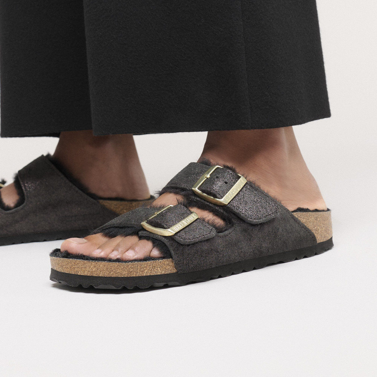 Arizona Shearling Suede Leather-Shearling in Color Black Suede Shimemring | Birkenstock