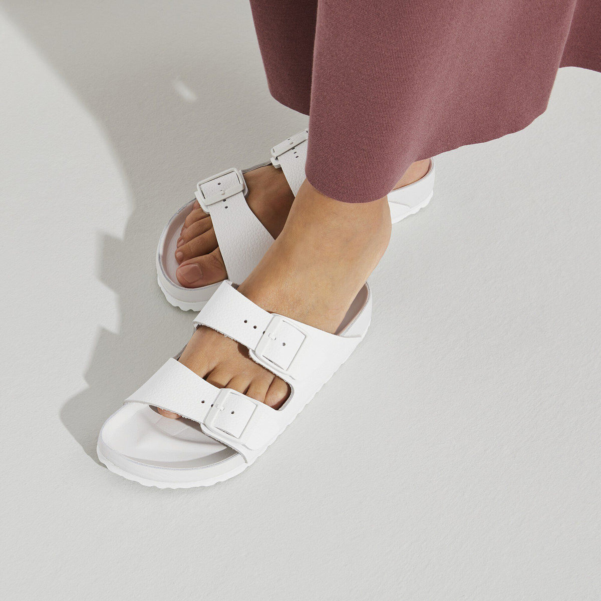 Arizona Leather in Color White | Birkenstock