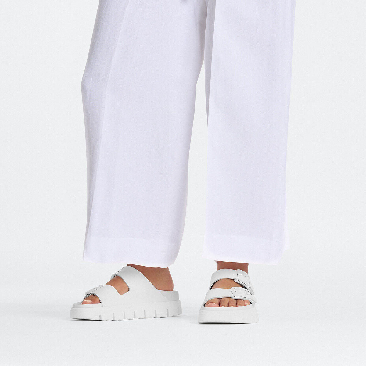 Arizona Chunky Leather in Color White | Birkenstock