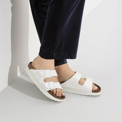Arizona Platform Vegan Birko-Flor in Color White | Birkenstock