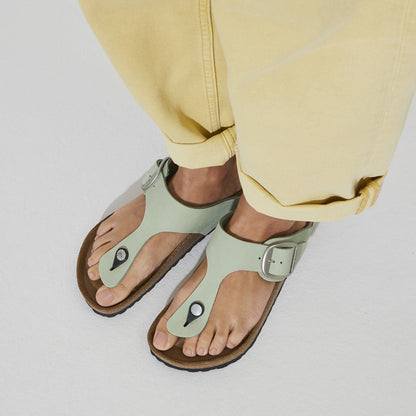 Gizeh Big Buckle Nubuck Leather in Color Matcha | Birkenstock