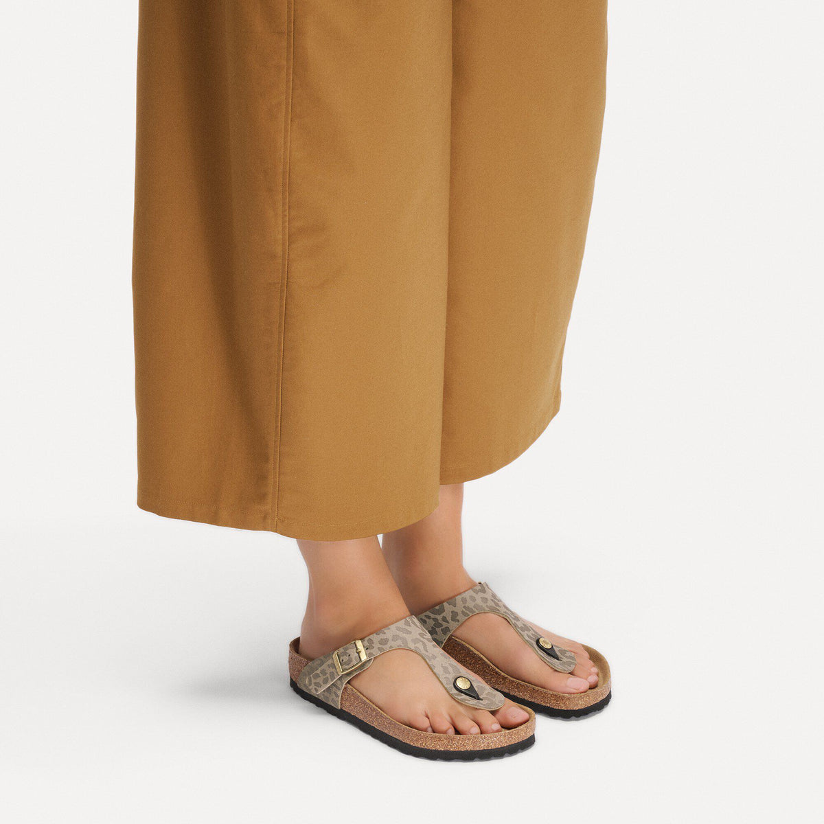 Gizeh Synthetics in Color Leo Gray Taupe | Birkenstock