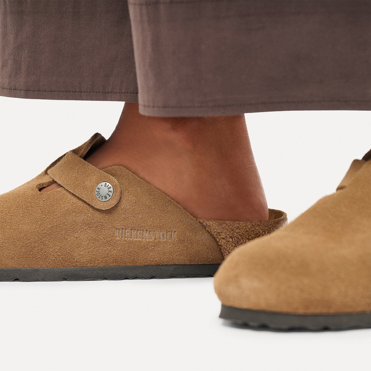 Boston Suede Leather in Color Dark Tea | Birkenstock