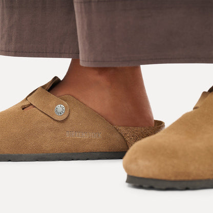 Boston Suede Leather in Color Dark Tea | Birkenstock
